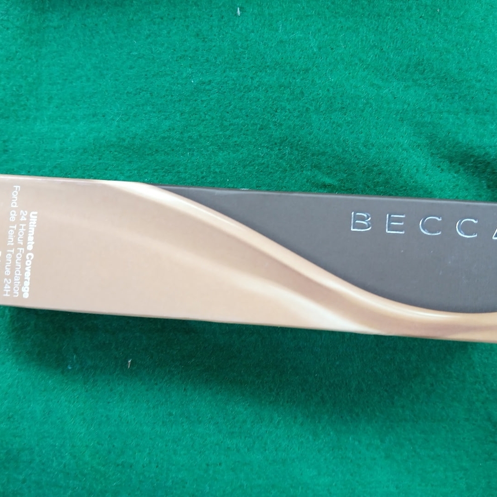 BECCA NIB Ultimate Coverage Collection 24 Hr Liquid Foundation Various Colors - Picture 2 of 5